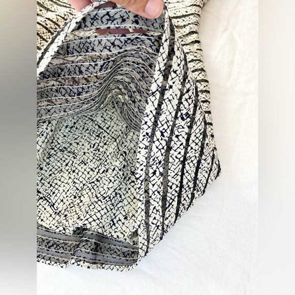 Parker Mesh Ribbed Fit and Flare Silk Lined Mini Dress White Black - Picture 13 of 16